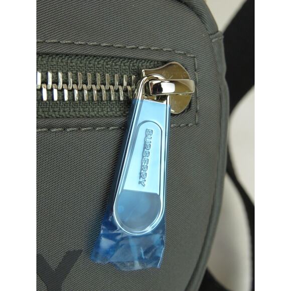 $760 BURBERRY CANNON CHARCOAL GRAY NYLON BLACK LOGO ZIP FANNY PACK BELT BUM BAG - Picture 9 of 15